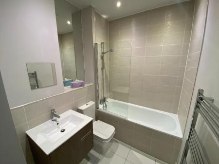 2 bedroom Flat to let in Orleans House, 19 Edmund Street, L3 9AH