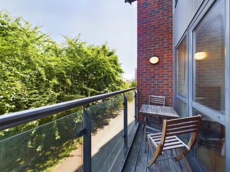 2 bedroom Flat to let in The Reach, 39 Leeds Street, L3 2DA