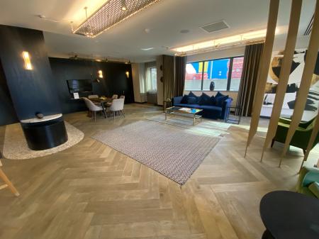 1 bedroom Flat to let in Strand Plaza, Drury Lane, L2