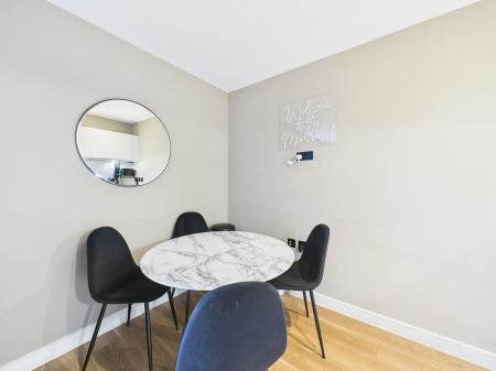 1 bedroom Flat to let in Wolstenholme Sq, Block D, L1 4EW