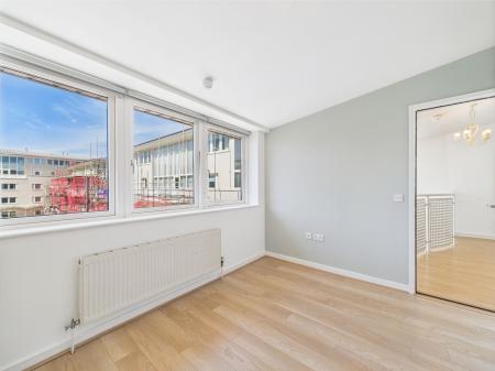 3 bedroom Duplex to let in Royal Quay , 2, L3 4ET