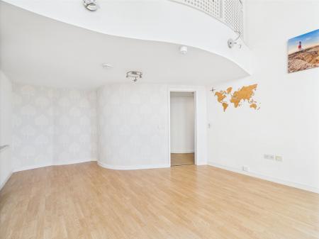 3 bedroom Duplex to let in Royal Quay , 2, L3 4ET