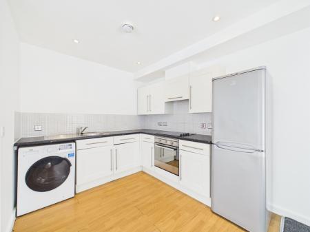2 bedroom Flat to let in Kaber Court, Horsefall Street, L8