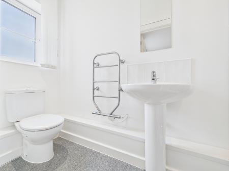 2 bedroom Flat to let in Kaber Court, Horsefall Street, L8