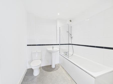 2 bedroom Flat to let in Kaber Court, Horsefall Street, L8