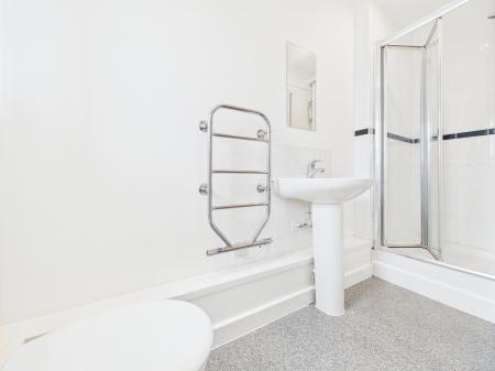 2 bedroom Flat to let in Kaber Court, Horsefall Street, L8