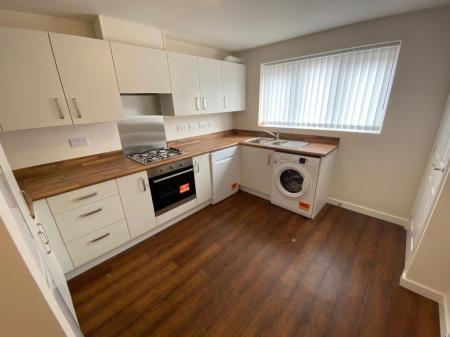 2 bedroom Town house to let in Oswestry Street, L5 1AJ