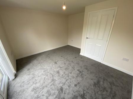 2 bedroom Town house to let in Oswestry Street, L5 1AJ