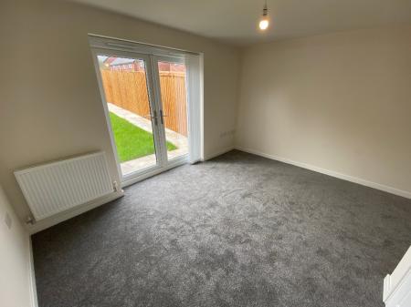 2 bedroom Town house to let in Oswestry Street, L5 1AJ