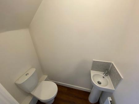 2 bedroom Town house to let in Oswestry Street, L5 1AJ