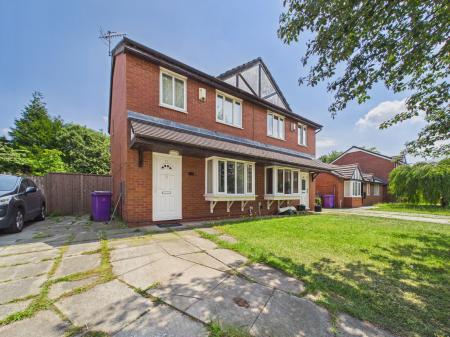 3 bedroom Semi-detached house to let in Brampton Drive, L8