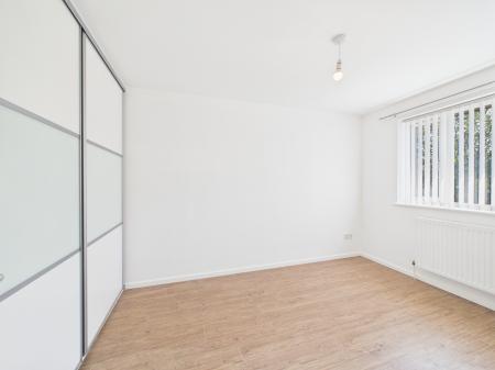 3 bedroom Semi-detached house to let in Brampton Drive, L8