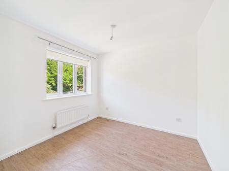3 bedroom Semi-detached house to let in Brampton Drive, L8