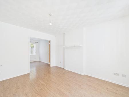 3 bedroom Semi-detached house to let in Brampton Drive, L8