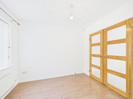3 bedroom Semi-detached house to let in Brampton Drive, L8