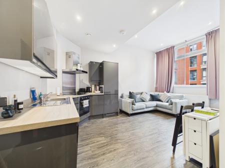 2 bedroom Flat to let in Orleans House , 19 Edmund Street , L3
