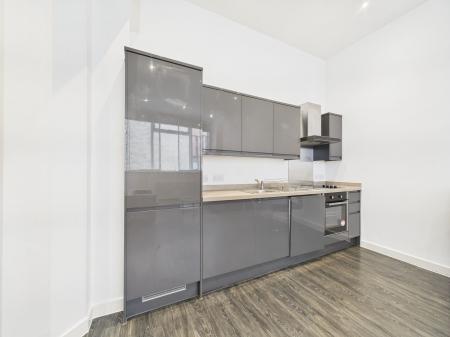 2 bedroom Flat to let in Orleans House, Edmund Street, L3