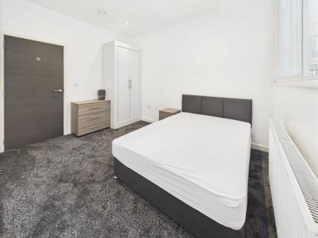 2 bedroom Flat to let in Orleans House, Edmund Street, L3