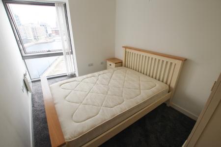 2 bedroom Flat to let in Alexandra Tower, 19 Princes Parade, L3