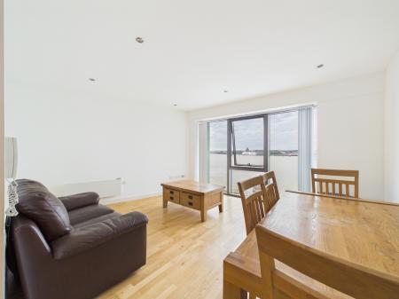 Alexandra Tower, 19 Princes Parade, L3