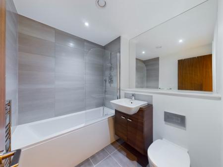 1 bedroom Flat to let in The Strand, 7, L2