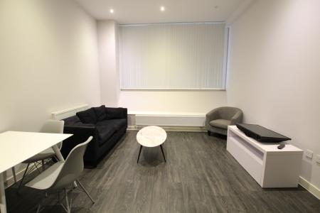 2 bedroom Flat to let in Orleans House, Edmund Street, L3