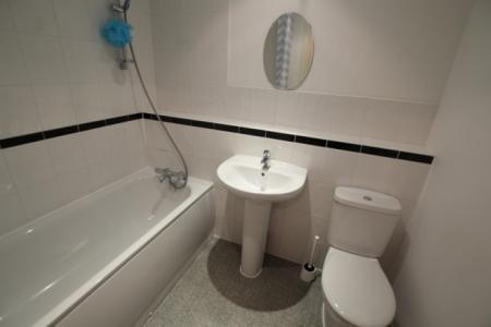 2 bedroom Flat to let in Kaber Court, Horsfall Street, L8