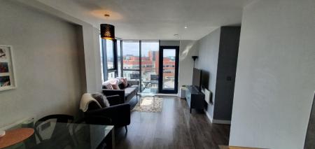 2 bedroom Flat to let in Ropemaker Place, 93 Renshaw Street, L1