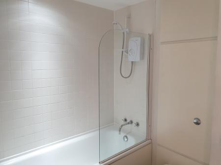2 bedroom Flat to let in View 146, Conway Street, L5