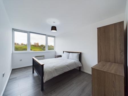2 bedroom Flat to let in View 146, Conway Street, L5