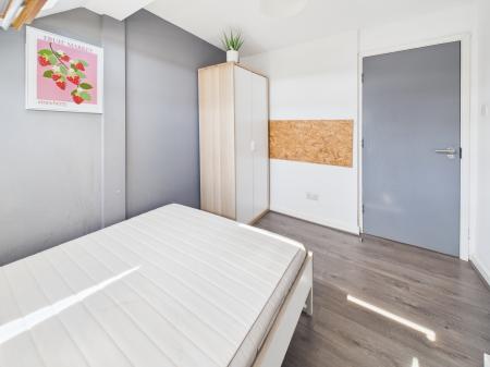 0 bedroom House share to let in Windsor House, 72-74 Durning Road, L7