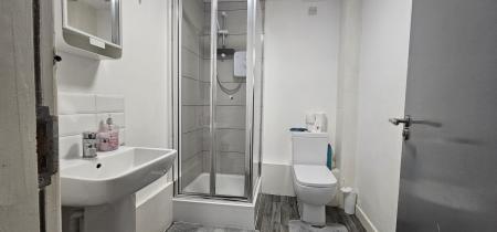 0 bedroom House share to let in Windsor House, 72-74 Durning Road, L7