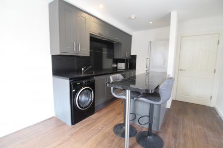 2 bedroom Flat to let in Kaber Ct, Horsfall St, L8 6RY