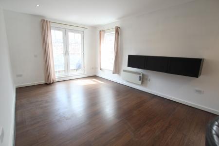 2 bedroom Flat to let in Kaber Ct, Horsfall St, L8 6RY