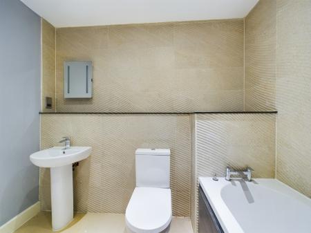2 bedroom Flat to let in West Africa House, 25 Water Street, L2 0RG
