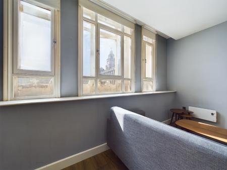 2 bedroom Flat to let in West Africa House, 25 Water Street, L2 0RG