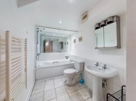 2 bedroom Flat to let in 15 Hatton Garden, City Centre, Liverpool, L3