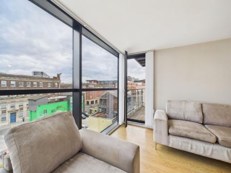 2 bedroom Flat to let in Hamilton House, 26 Pall Mall, Liverpool, L3