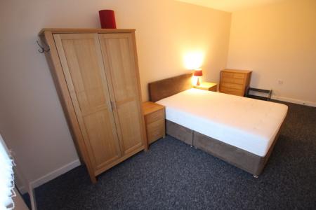 2 bedroom Flat to let in The Reach, 39 Leeds Street, L3