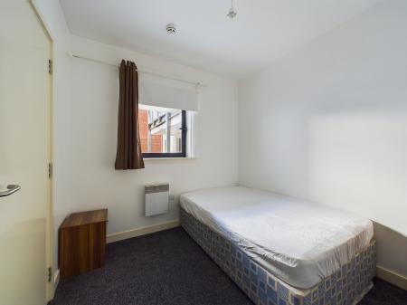 2 bedroom Flat to let in Kings Dock Mill, 32 Tabley Street, L1