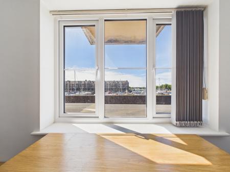 2 bedroom Flat to let in The Anchorage, L3 4DX