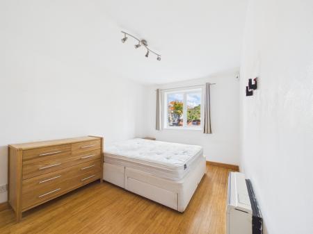 2 bedroom Flat to let in The Anchorage, L3 4DX