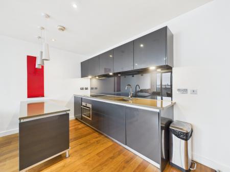 2 bedroom Flat to let in Waterside, 10 William Jessop Way, Liverpool, L3 1DF