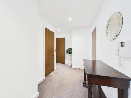 2 bedroom Flat to let in Waterside, 10 William Jessop Way, Liverpool, L3 1DF