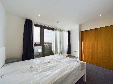 1 bedroom Flat to let in Waterside, 10 William Jessop Way, L3
