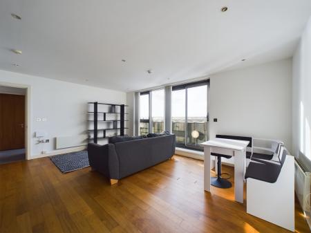 1 bedroom Flat to let in Waterside, 10 William Jessop Way, L3