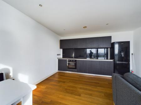 1 bedroom Flat to let in Waterside, 10 William Jessop Way, L3