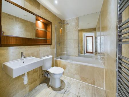 1 bedroom Flat to let in Waterside, 10 William Jessop Way, L3
