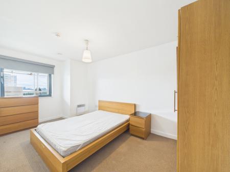 2 bedroom Flat to let in The Reach, 39 Leeds Street, L3 2DB