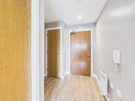 2 bedroom Flat to let in The Reach, 39 Leeds Street, L3 2DB